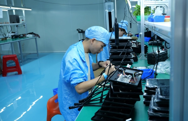 Vehicle HD Monitor Manufacturing Factory
