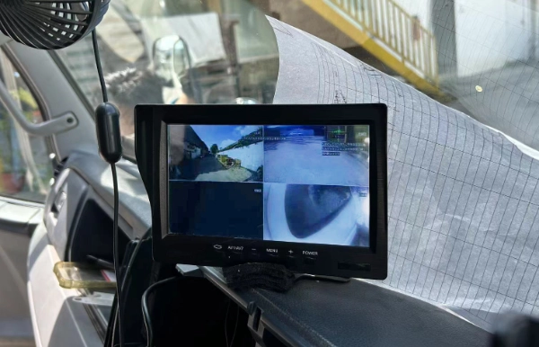 Vehicle HD Monitor with IPS screen